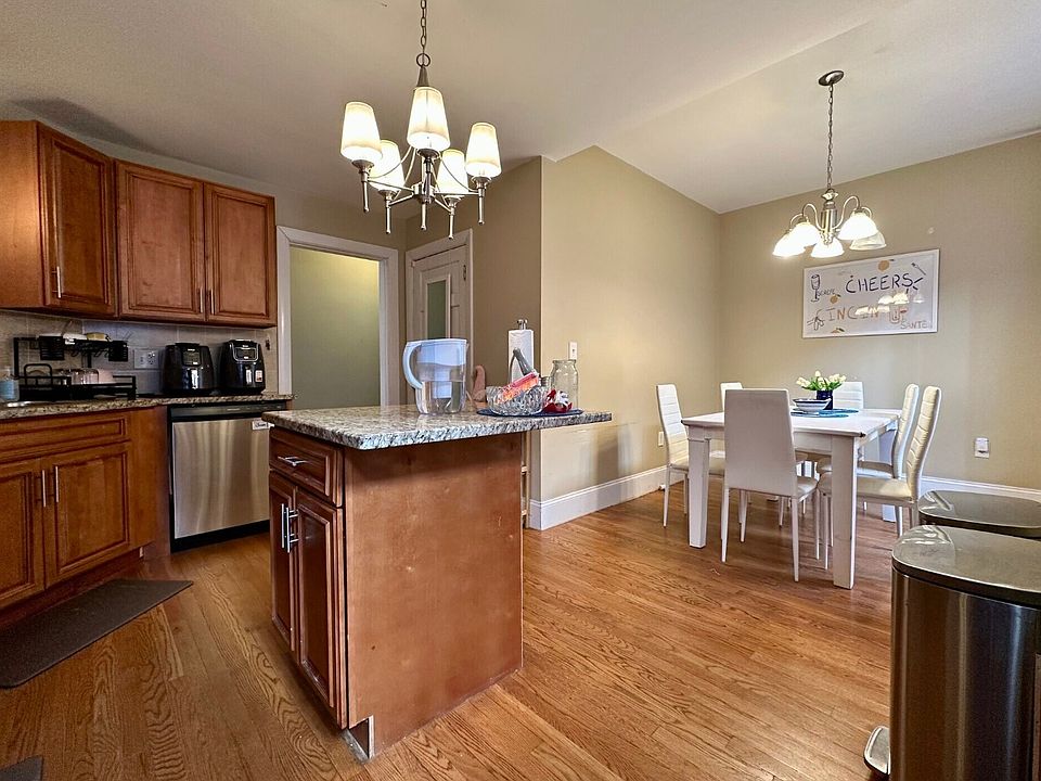 1st image of 184 Saint Paul St #3