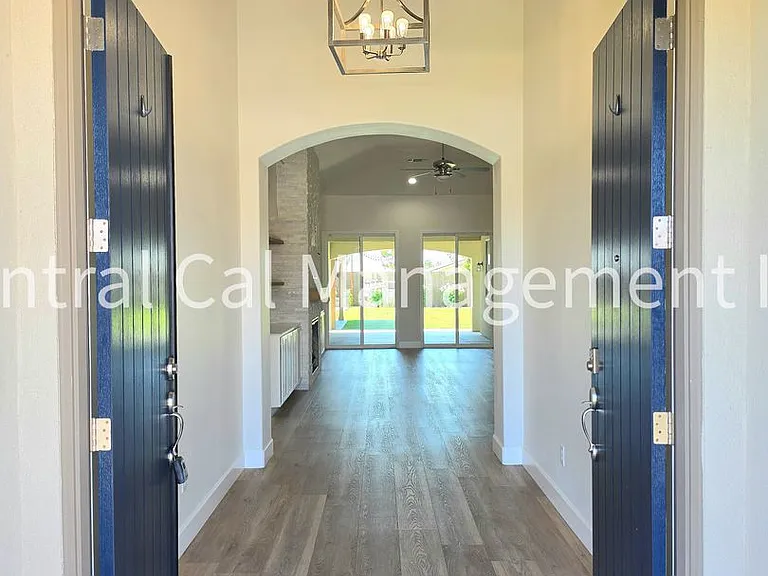 9029 Almond Creek Dr — Photo 3