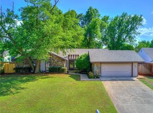 205 N Easy St, Edmond, OK 73012