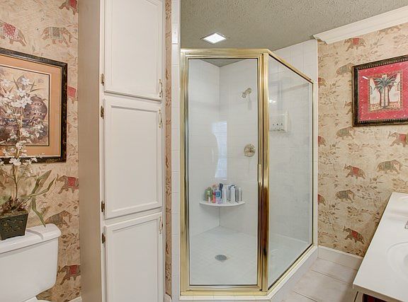 5th image of 1217 Farrier Pl