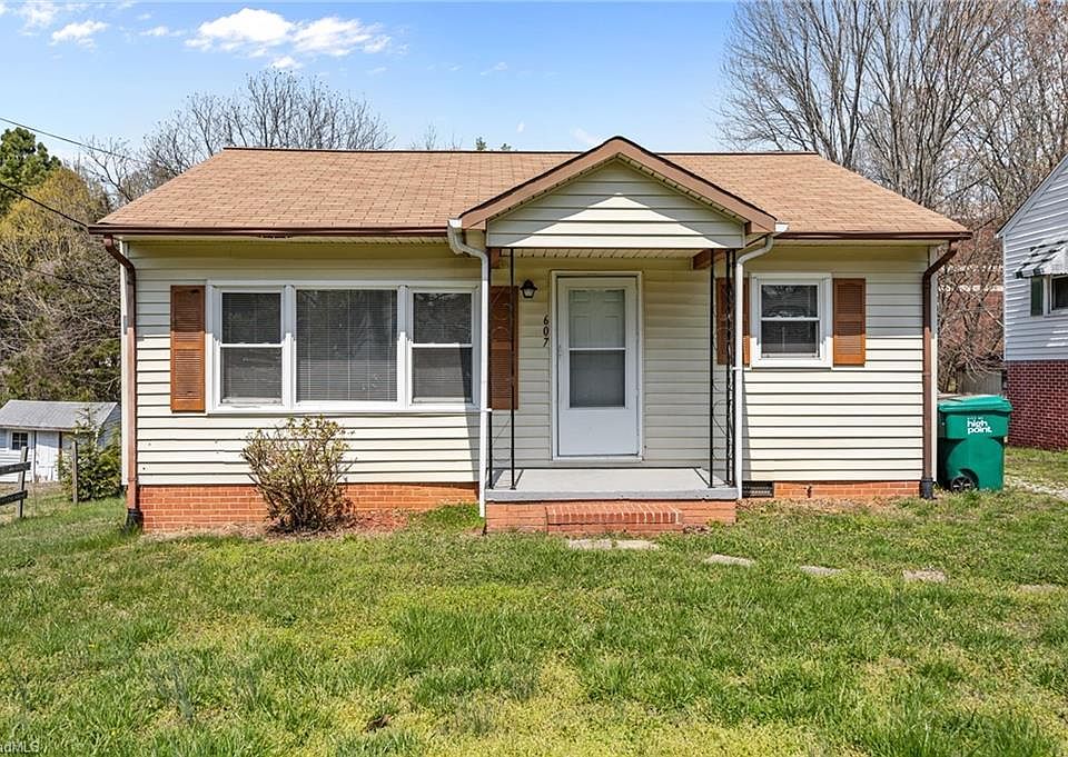 1st image of 607 Martha Pl