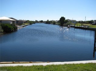 3404 Yucatan Pkwy, Cape Coral, FL 33993