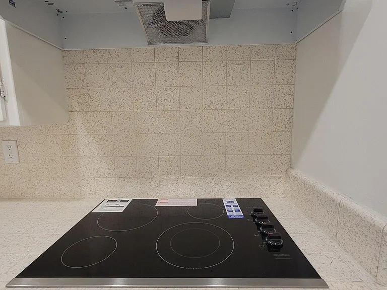 525 Fischer St #6 — Photo 6
