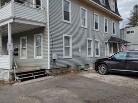 30 Elm St, Whitefield, NH