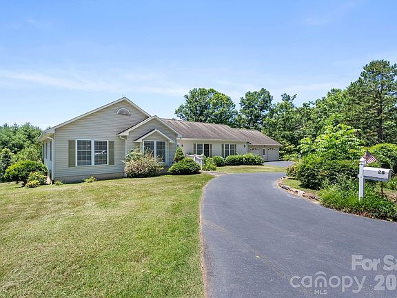 2nd image of 28 Song Bird Ln