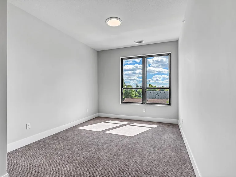907 Winter St NE #201 — Photo 17