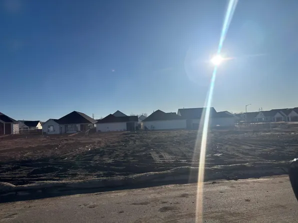 3650 N Bristol Ct, Wichita, KS 67226