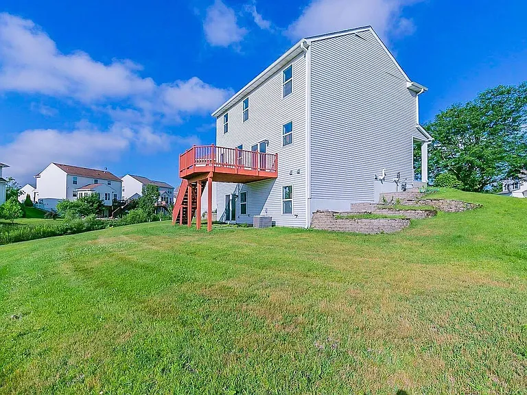 8413 Lobelia Ct — Photo 31