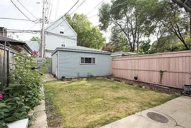 1029 W Wellington Ave #2 — Photo 11