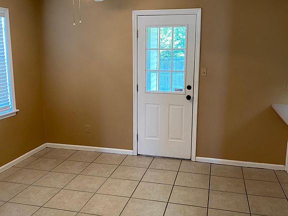 5th image of 4101 Sedgwyck Ln