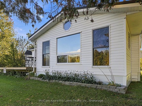 3rd image of 42 Willow Rd