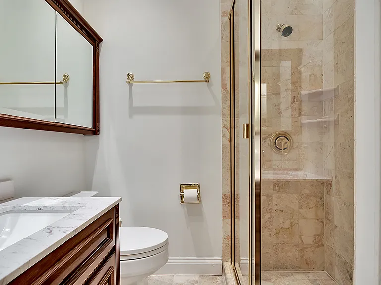 1228 N Dearborn St #2 — Photo 32