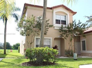 16305 Emerald Cove Rd, Fort Lauderdale, FL 33331