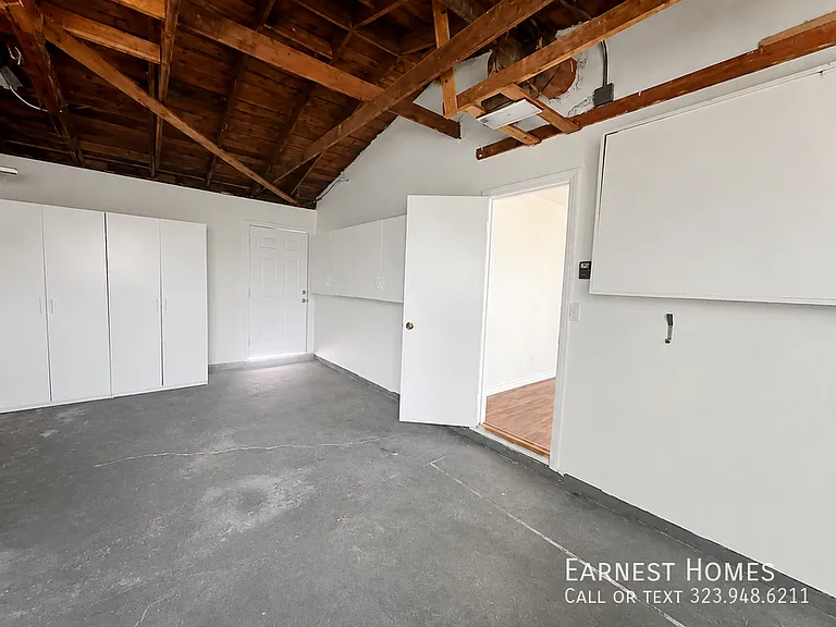 17155 Donmetz St — Photo 23