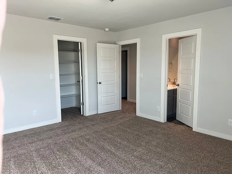 234 Camryn Xing — Photo 30
