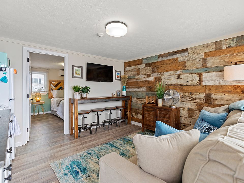 1st image of 78 E Grand Ave #109