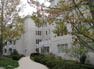 2 Homestead Ln UNIT 105, Greenwich, CT 06831