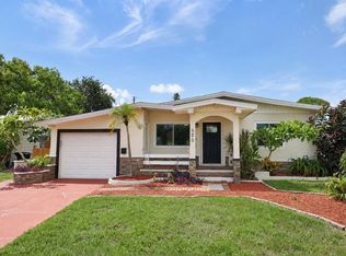 520 83rd Ave N, Saint Petersburg, FL 33702