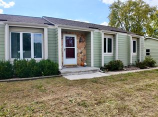 4221 90th St, Urbandale, IA 50322