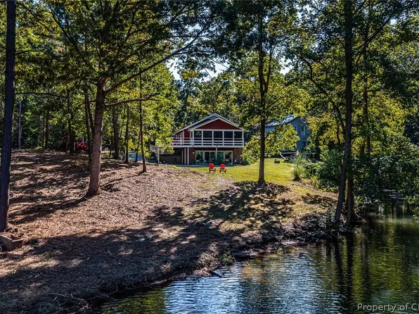 385 Cow Shed Rd, Lancaster, VA 22503