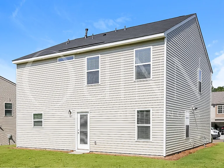 Tyger Pointe — Photo 47