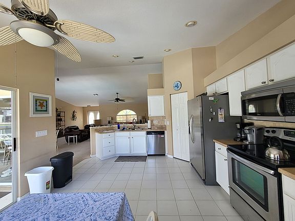 2nd image of 2120 SW 47th Ter