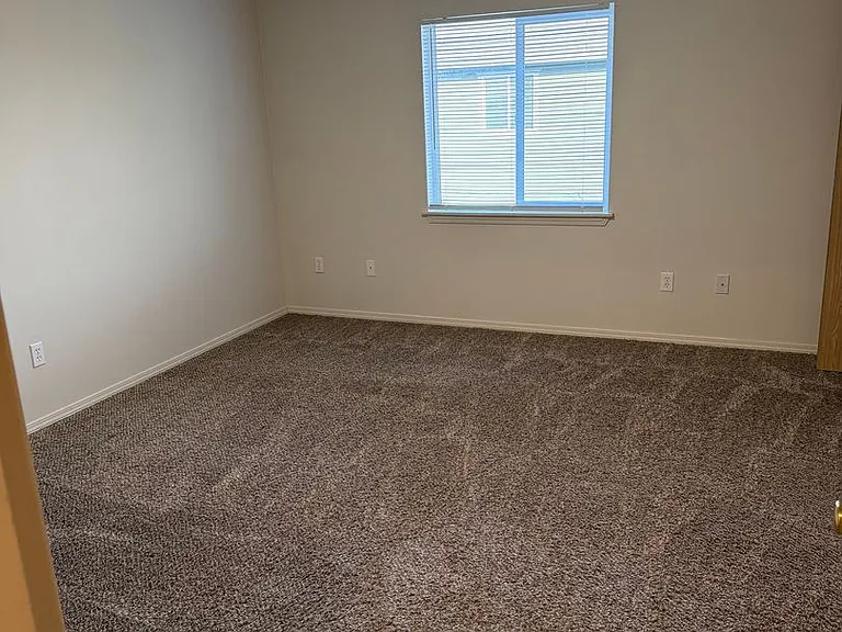 1709 W Fern Dr — Photo 13