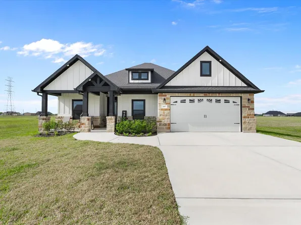 447 Sunset Trl, Angleton, TX 77515