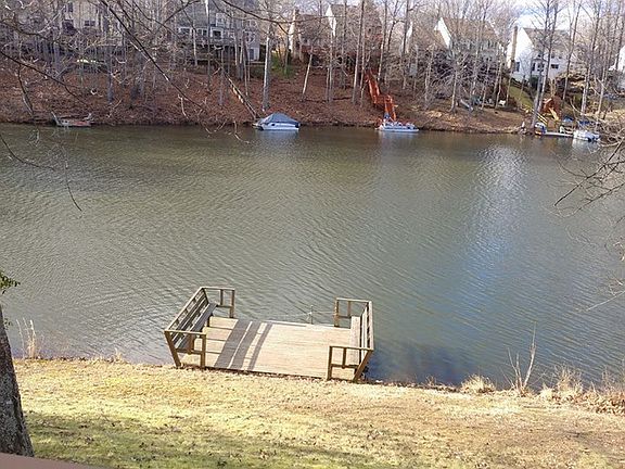 4th image of 15438 Beachview Dr