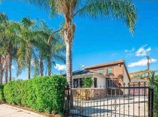 13923 Peach Grove St, Sherman Oaks, CA 91423