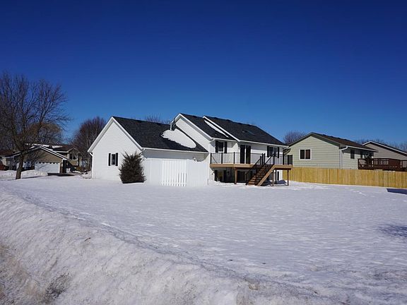 3rd image of 3695 Sirett Ct