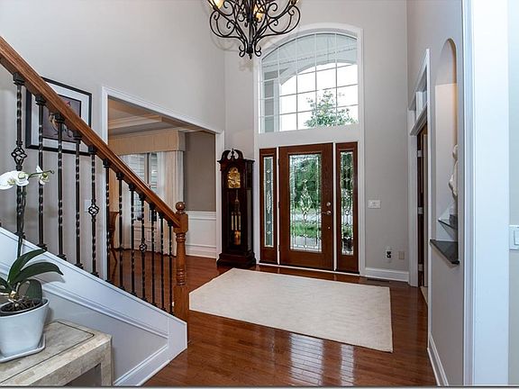 3rd image of 7353 Bellerive Dr