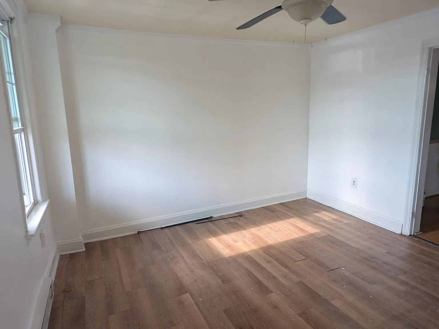 3 bed, 1048 sqft, $1,500 — Photo 2
