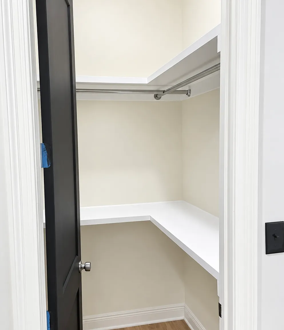 3 bed, 1100 sqft, $1,995 — Photo 4
