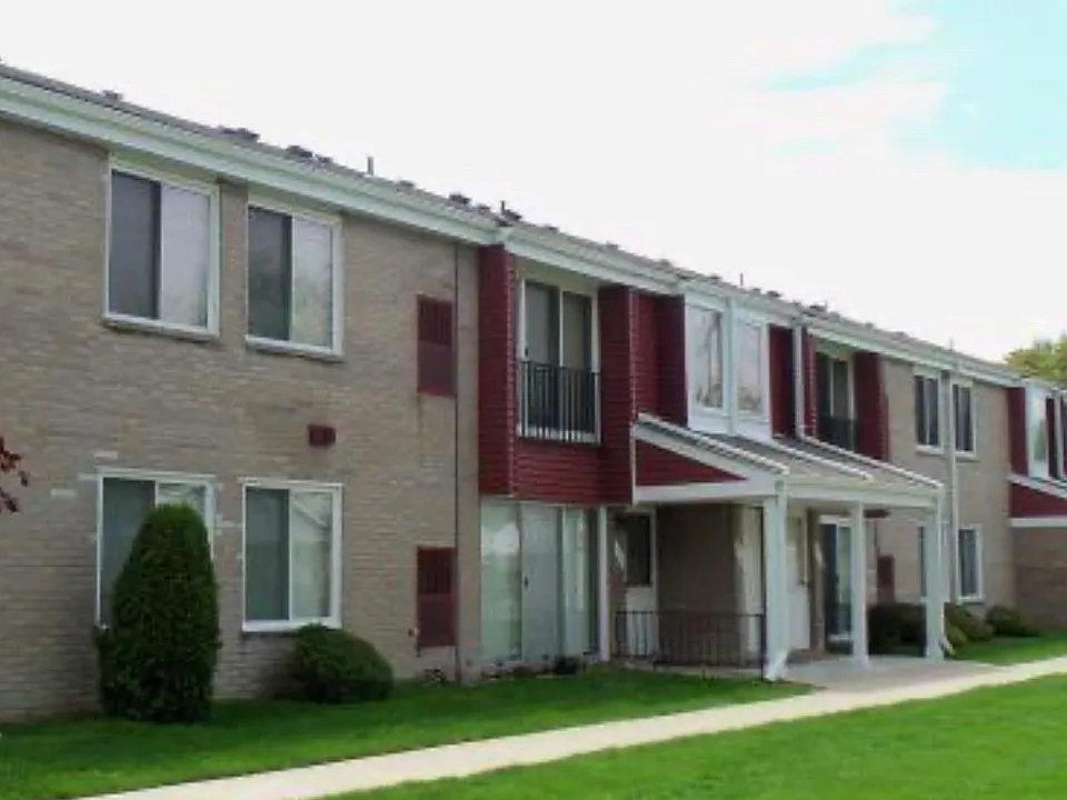 409 Sunset Ln