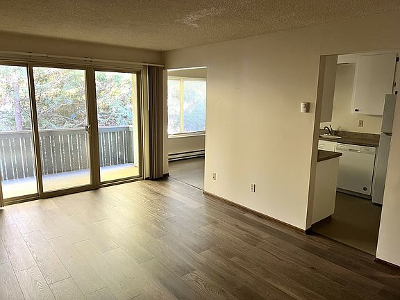 2nd image of 1728 NE 145th St #303