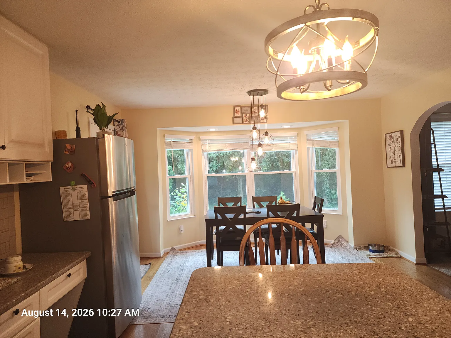 3 bed, 2900 sqft, $700 — Photo 3