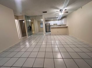 5320 Elmhurst Rd APT B, West Palm Beach, FL 33417