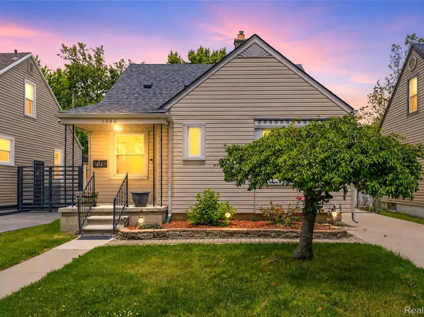 1946 Leblanc St, Lincoln Park, MI 48146
