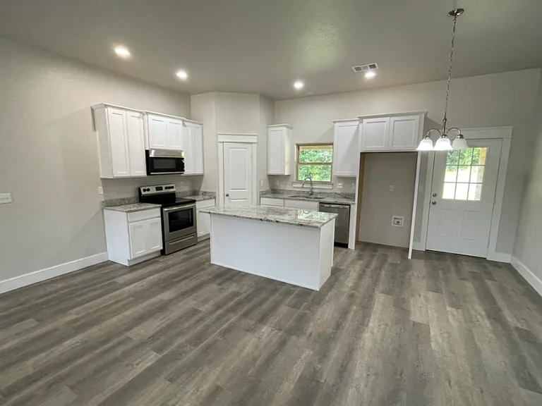 20 Watch Hill Dr — Photo 8