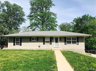 2124 Meadow Dr, High Ridge, MO 63049