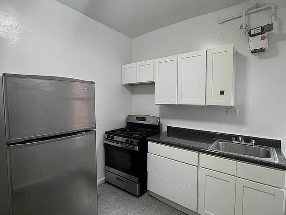 1st image of 28 Arden St APT 3G