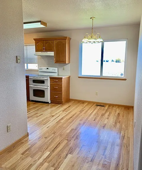 2597 Turquoise St — Photo 10