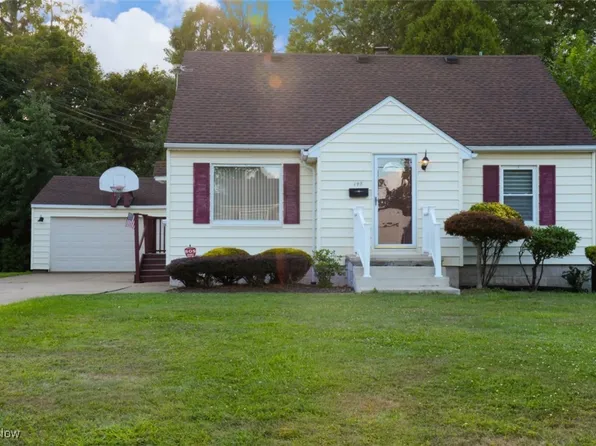 148 Marcia Dr, Austintown, OH 44515