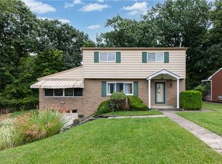 1203 Vivjon Dr, Homestead, PA 15120