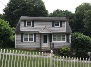 4 Ridge Ave, Putnam Valley, NY 10579