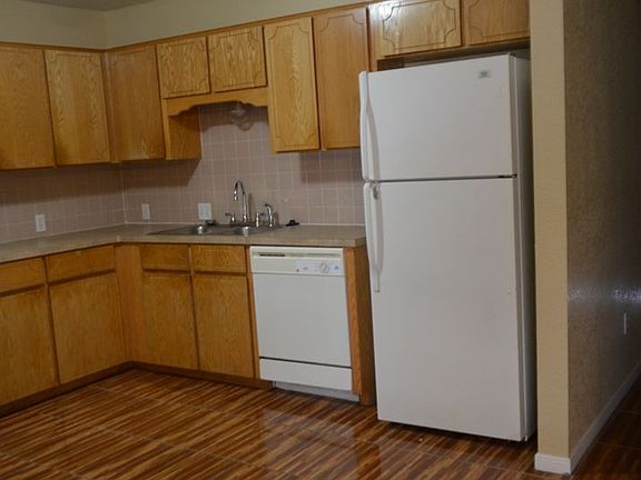 5th image of 1522 Shoshoni Trl #B