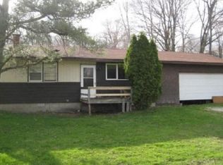 13845 Long Lake Dr NW, Sparta, MI 49345