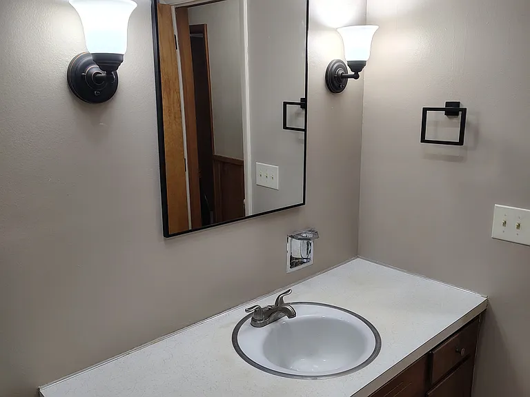 434 Shady Ln — Photo 12