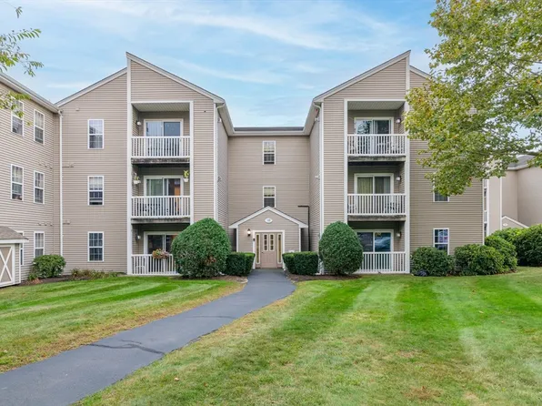 4 Marc Dr APT 4B4, Plymouth, MA 02360